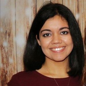 Meet your Posher, Alexis